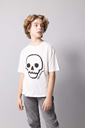 DeFacto Erkek Çocuk Oversize Geniş Kalıp Bisiklet Yaka Nakışlı Kısa Kollu Tişört B6433A824SMER85