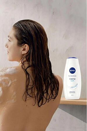 Nivea Creme Soft Kremsi Dokunuş Banyo ve Duş Jeli 500ml, Temizlerken Bakım Yapar, Badem Yağı, Nemlendirici