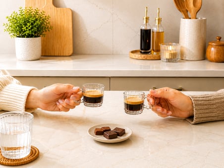 6'lı Açık Füme Espresso Bardağı Seti 130 ML Cam Boncuk Kulplu Dekoratif Kahve Bardağı