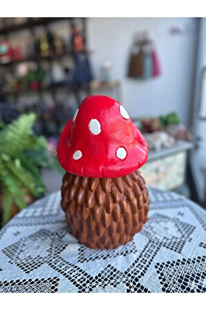 Kozalak Tutan Kirpi, Sevimli Kirpi, Bahçe Dekorasyonu,