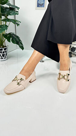 Günlük Kadın Loafer Topuklu Toka ve Dikiş Detaylı Bağcıksız Küt Burunlu Ayakkabı 700