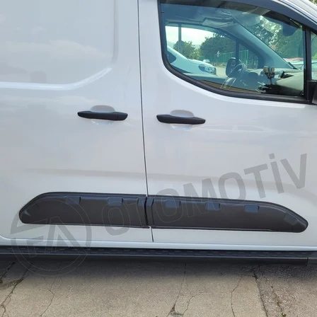 Citroen Berlingo Kapı Dodik Seti 4 Parça 2024 Model Ve Sonrası