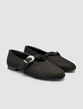 Süet Görünüm Toka Detaylı Siyah Kadın Babet