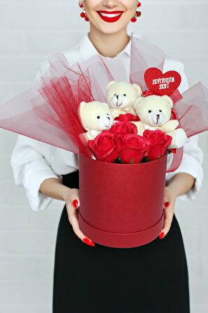 Aşkınızı Anlatmanın En Zarif Yolu: Özel Kutuda Minik Ayıcıklar, Kokulu Güller ve “Seviyorum Seni ”