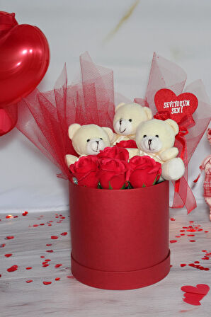 Aşkınızı Anlatmanın En Zarif Yolu: Özel Kutuda Minik Ayıcıklar, Kokulu Güller ve “Seviyorum Seni ”
