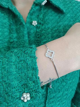  Luna Jewelry Kadın Gümüş Renkli Yonca Desenli Zirkon Taşlı Asansör Ayarlanabilir Renk Atmaz Çelik Bileklik