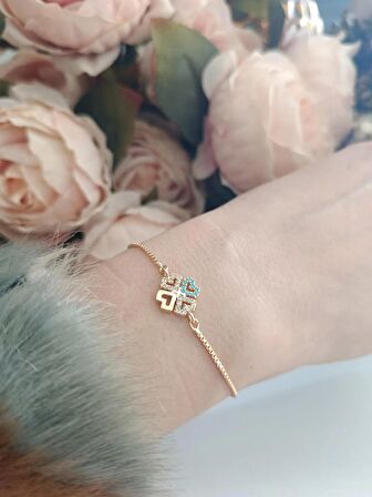 Luna Jewelry Kadın Gold Renkli Kalp Desenli Zirkon Taşlı Asansör Ayarlanabilir Renk Atmaz Çelik Bileklik