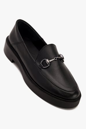 Kadın Metal Tokalı Loafer – Hakiki Deri Günlük Ayakkabı