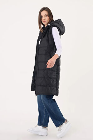 Kadın Kapşonlu Uzun Şişme Yelek - Siyah
