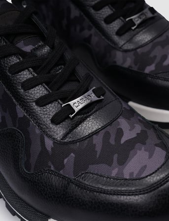 %100 Hakiki Deri Siyah Bağcıklı Kamuflaj Desenli Erkek Sneaker