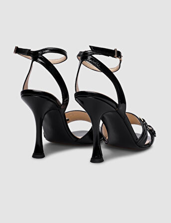 Cabani %100 Hakiki Deri Siyah Rugan Tokalı Kadın Topuklu Ayakkabı