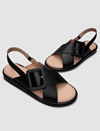 %100 Hakiki Deri Siyah Tokalı Kadın Günlük Sandalet