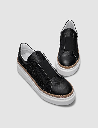 %100 Hakiki Deri Siyah Lastik Detaylı Kadın Spor Ayakkabı