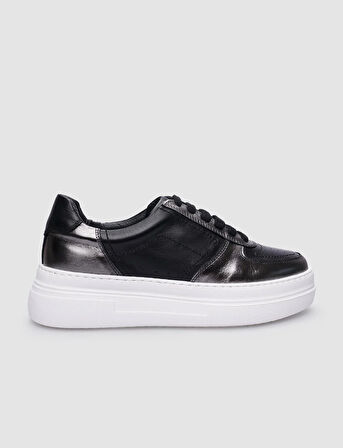 %100 Hakiki Deri Siyah Bağcıklı Kadın Sneaker