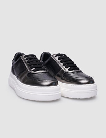 %100 Hakiki Deri Siyah Bağcıklı Kadın Sneaker