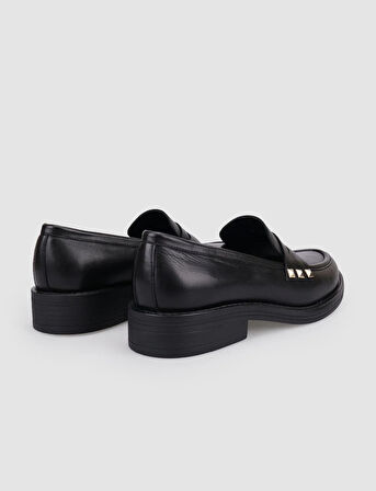 %100 Hakiki Deri Siyah Zımba Detaylı Kadın Loafer