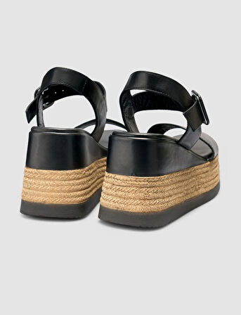 %100 Hakiki Deri Siyah Kadın Sandalet