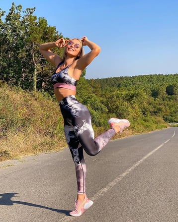 Duman Desen Alt Bacağı Çizgili Ekstra Yüksek Bel Toparlayıcı Spor Tayt