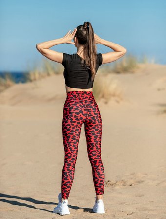 Siyah Kısa Kollu Crop Spor Tişört Sporcu Büstiyer
