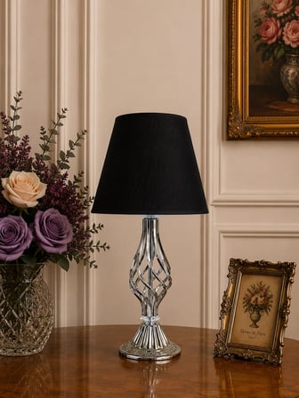 Siyah Kumaş Başlık Metal Burgulu Ayaklı Modern Abajur 50x25cm