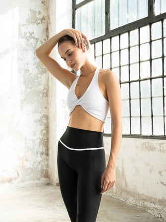Beyaz Sırtı Çapraz Boyundan İp Askılı Kelebek Model Spor Bra - Sporcu Sütyeni
