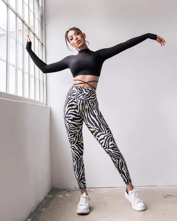 Sarı Gölgeli Siyah Beyaz Zebra Desen Toparlayıcı Spor Tayt