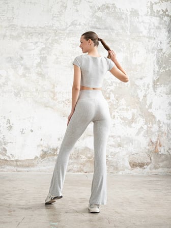 Gri Breeze Pamuk Dokunuşlu Kısa Kollu Crop Spor Tişört Sporcu Büstiyer