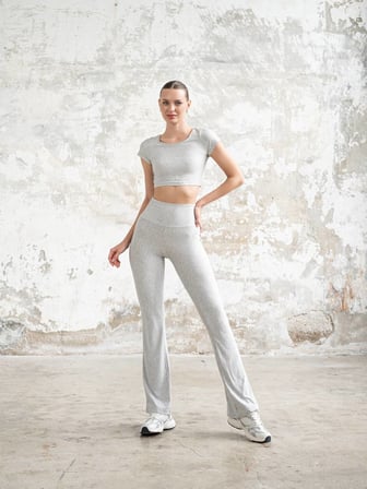 Gri Breeze Pamuk Dokunuşlu Kısa Kollu Crop Spor Tişört Sporcu Büstiyer