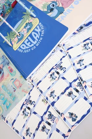 x Dekomus Lisanslı Stitch "Iconic Blue Collection" Kırtasiye Seti Okul Ve Kalem Çantası, 500 Ml Matara, Beslenme Kabı Seti