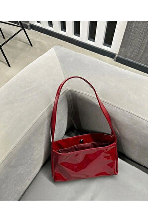 Mila Model Rugan Parlak Suni Deri Kadın Omuz Çantası