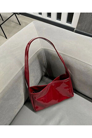 Mila Model Rugan Parlak Suni Deri Kadın Omuz Çantası