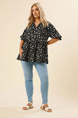 Büyük Beden Çentik Yaka Kısa Kollu Eteği Fırfırlı Bluz 322571