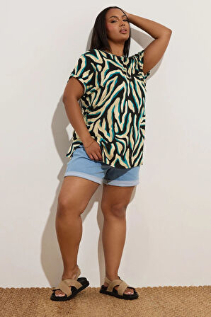 Büyük Beden Bisiklet Yaka Kısa Kollu Zebra Desenli Bluz 303918