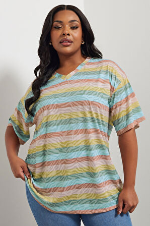 Büyük Beden V Yaka Çizgili Zebra Desenli T-shirt 303953