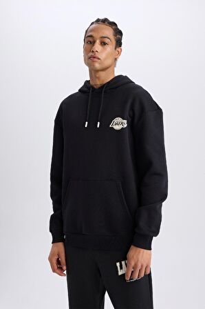 DeFactoFit NBA Los Angeles Lakers Boxy Fit Kapüşonlu Sırt Baskılı Kalın Sweatshirt A4114AX24WNBK81