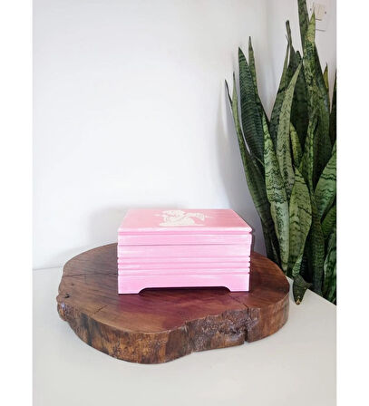 Pembe Renkli Ahşap Takı Kutusu