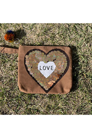 PUL PAYETLİ KALP PORTFÖY CLUTCH PONPONLU EL VE MAKYAJ  ÇANTASI 29X25 CM