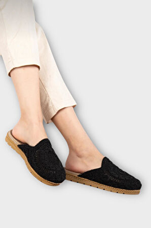 Kadın Hasır Örgü İşlemeli Önü Kapalı Günlük Rahat Terlik SİYAH