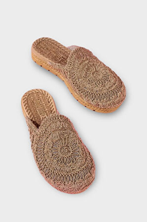 Kadın Hasır Örgü İşlemeli Önü Kapalı Günlük Rahat Terlik VİZON