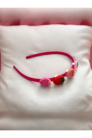 Çocuk Kalp Figürlü Soft Yeni Sezon Taç