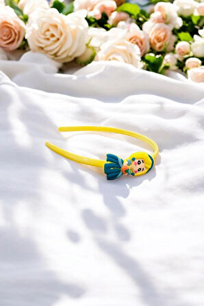 Çocuk Kız Figürlü Parlak Renklerde Taç