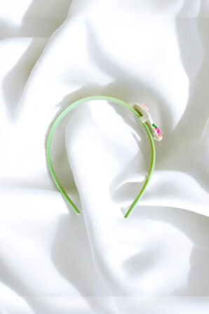 Çocuk Kız Figürlü Parlak Renklerde Taç