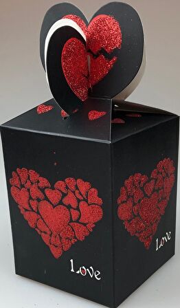 KARTON KUTU SİYAH KALPLİ LOVE (KATLAMALI) 8,5CM X 8,5CM X 11CM