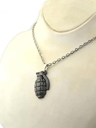 El Bombası - Grenade - Kolye - Mat Siyah