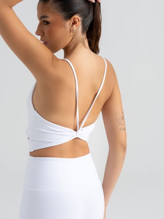 Knot Beyaz Düğüm Detaylı Spor Büstiyer - Sporcu Sütyeni