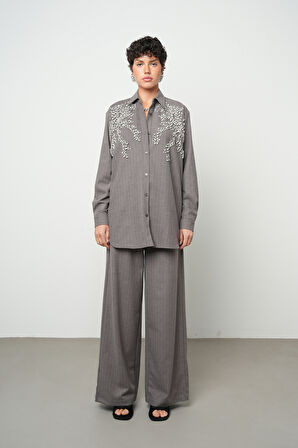 Kadın Önü Taş İşlemeli Çizgili Oversize Gömlek