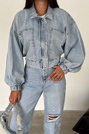 Kadın Açık Mavi Kısa Denim Ceket – Elastik Manşetli Crop Model