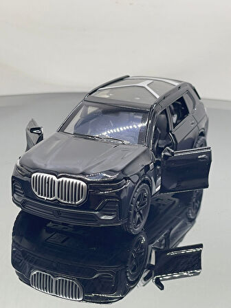 1.36 Bmw X7 Metal Oyuncak Araba