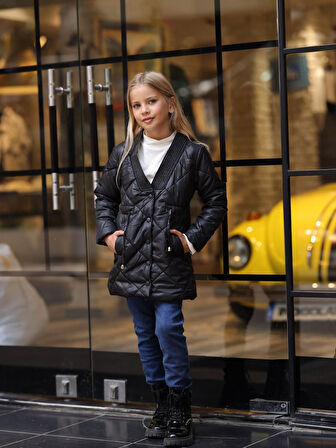 Jesika Kumaş Elyaflı Mont, Yarım Balıkçı Uzun Kol ve Denim Pantolon 3’lü Kombin