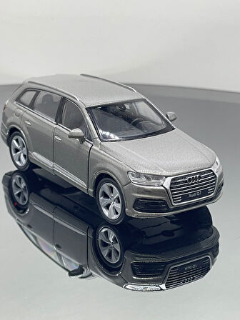 1.36 Ölçek Audi Q7 Metal Oyuncak Araba